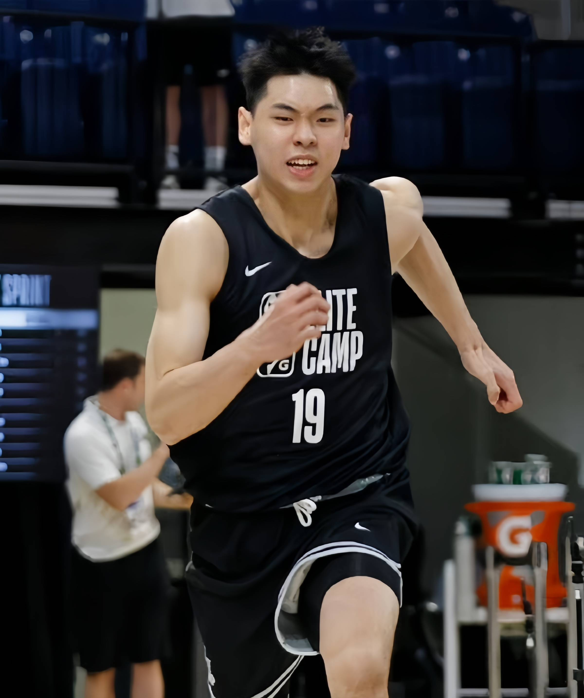 赛前奥兰多魔术豪取连胜——NBA常规赛节点到来;球迷炸锅;赛程密集仍需轮换的简单介绍 赛前奥兰多魔术豪取连胜——NBA常规赛节点到来;球迷炸锅;赛程密集仍需轮换的简单介绍