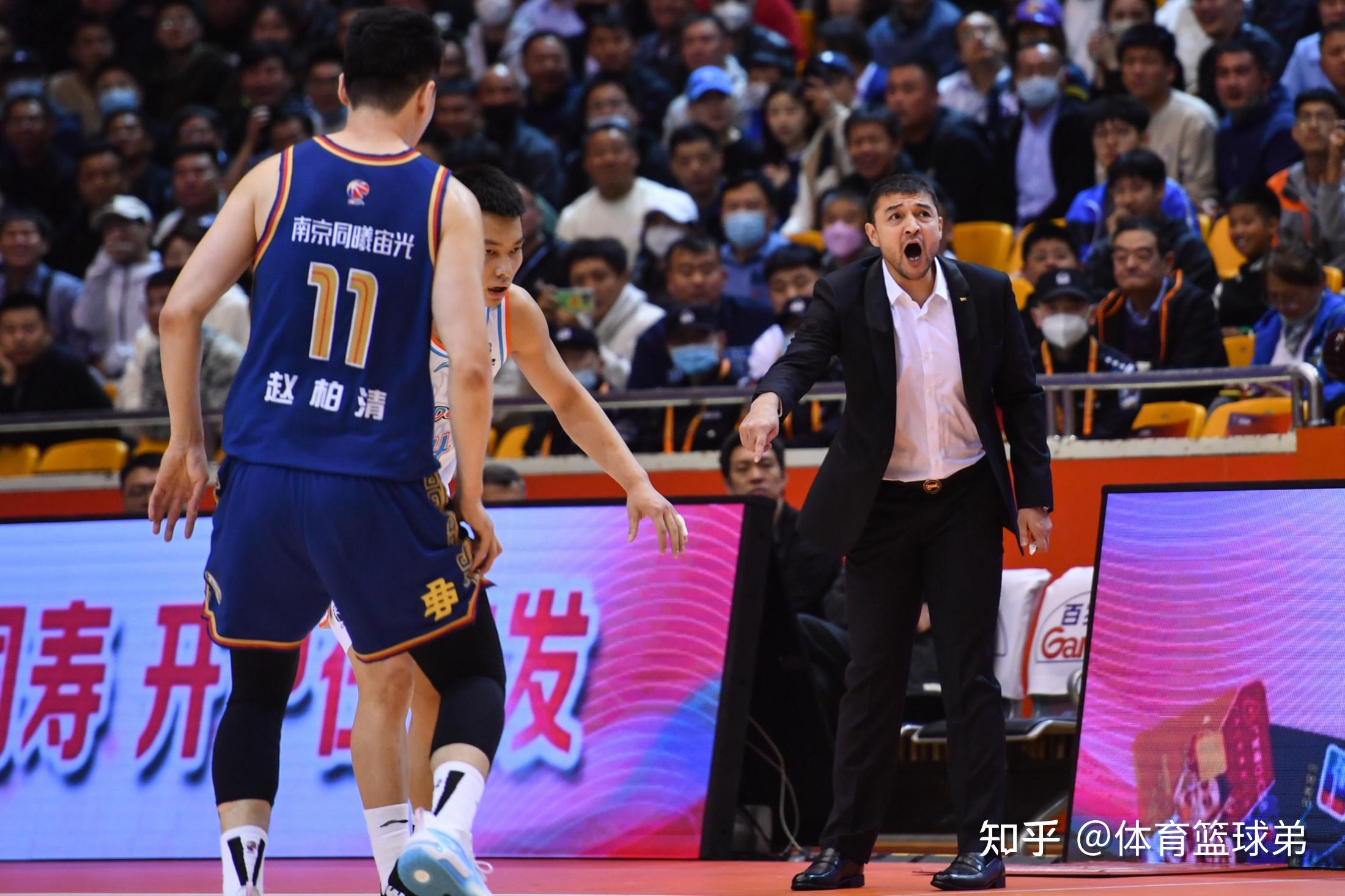 爱游戏APP-新疆广汇发布备战花絮；赛后篮板制胜；足总杯任务艰巨；轮换策略成焦点的简单介绍