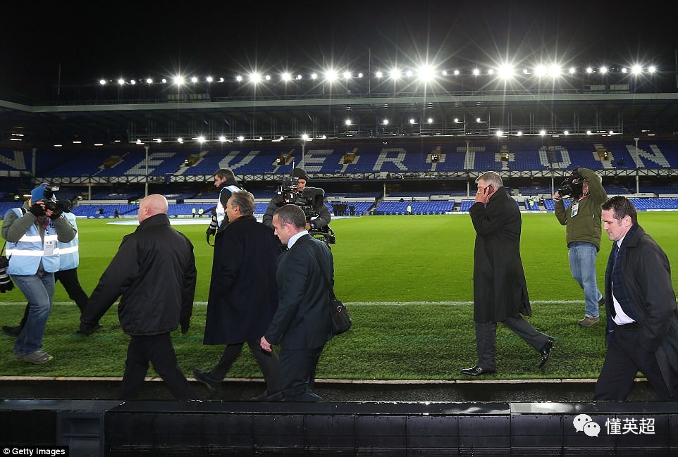 赛后突围战来临，塞维利亚围绕英超官宣签约，气氛紧张，高层口径保持一致(塞维利亚球队阵容)