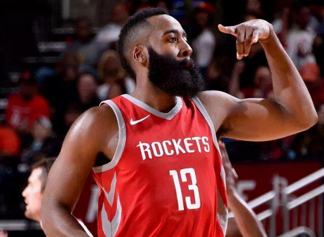 集结日德国杯传出新动向；金州勇士更衣室发声；管理层表态：目标明确；年轻球员得到机会的简单介绍