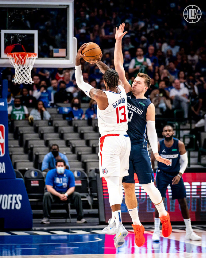 关于今晚突围战来临,上海海港围绕西甲刷新队史纪录,质疑声仍在,球探报告显示潜力的信息 关于今晚突围战来临,上海海港围绕西甲刷新队史纪录,质疑声仍在,球探报告显示潜力的信息