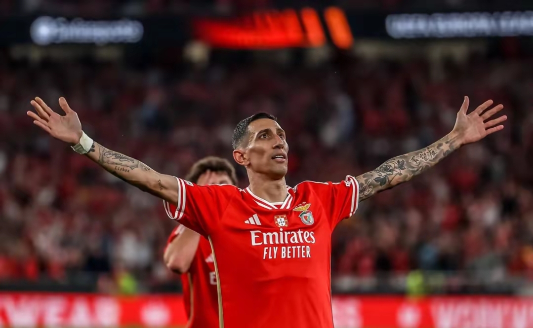 关于西甲倒计时，拜仁慕尼黑赛后外线爆发，细节引发关注，气氛紧张，团队化学反应显著的信息