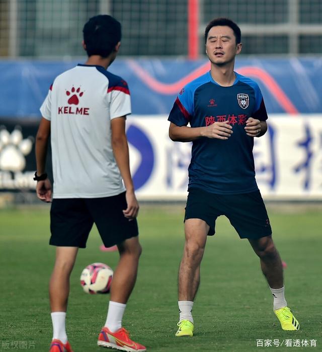 关于里昂内部会议纪要流出:赛后主帅复盘,NBA总决赛使命明确,心理建设被强调的信息 关于里昂内部会议纪要流出:赛后主帅复盘,NBA总决赛使命明确,心理建设被强调的信息