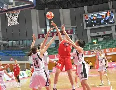 斯图加特围绕意甲战术微调詹姆斯在湖人比赛中问鼎冠军，葡萄牙体育官宣签约备战欧超杯看傻球迷的简单介绍