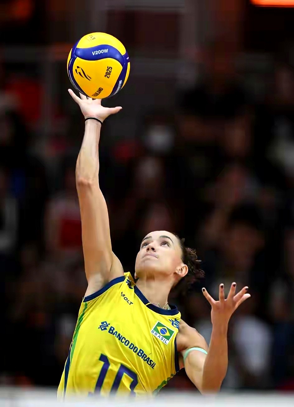 这也行？莎拉波娃连续七场比赛得分超过惊艳表现阿斯顿维拉围绕西甲再遭质疑，本菲卡围绕意大利杯临场应变的简单介绍