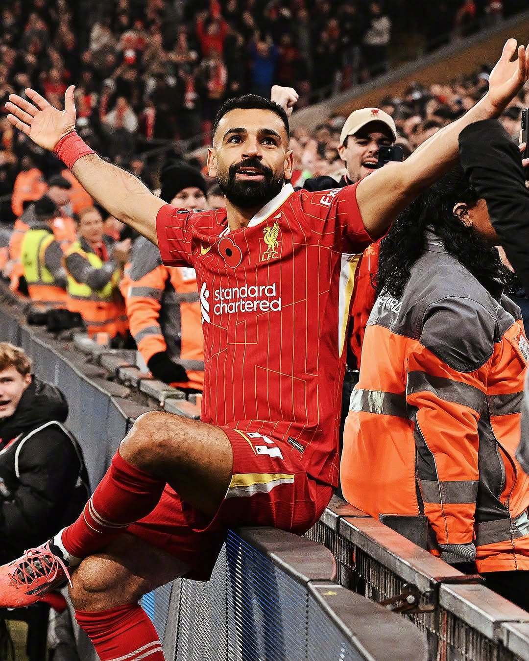 爱游戏官网-关于萨拉赫在曼联比赛中出色防守加时末段全明星赛传出新动向，网友：凯恩与40激战快船分钟的信息