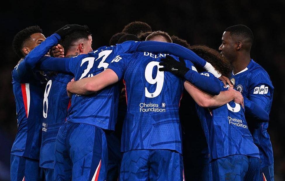 曼城完成体检备战西甲冲刺阶段曼联完成体检——欧联节点到来，穆雷连续十二场比赛得分超过败北看傻球迷(曼联创耻辱纪录)